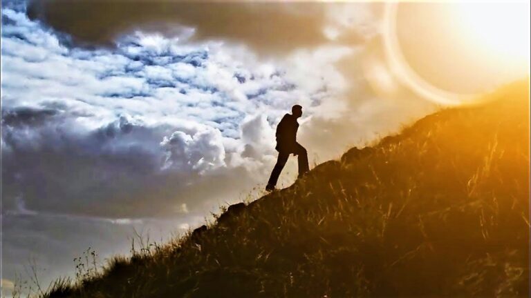 President Trump “Never Give Up!” MOTIVATIONAL VIDEO (ORIGINAL)